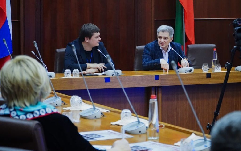 Айрат Тухватуллин принимает участие в Северо-Кавказском культурном форуме